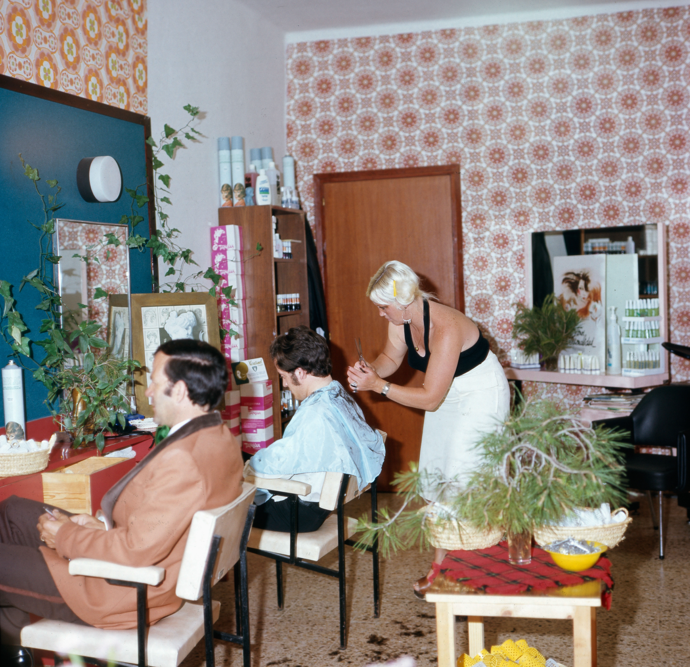 Peluquería, Ibiza Town, Spain, 1976