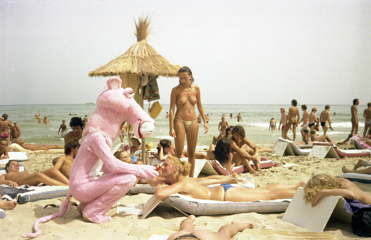 The Pink Panther, Ibiza